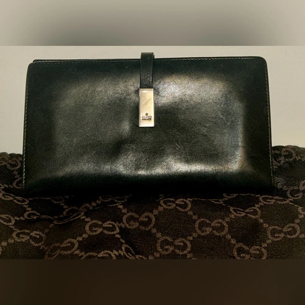 Vintage Gucci Black Leather Long Bifold Flap Wallet. Clean Corners! - Picture 1 of 10